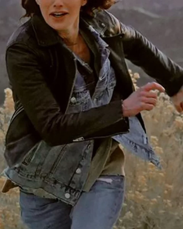 Lena Headey Black Jacket from 9 Bullets Movie